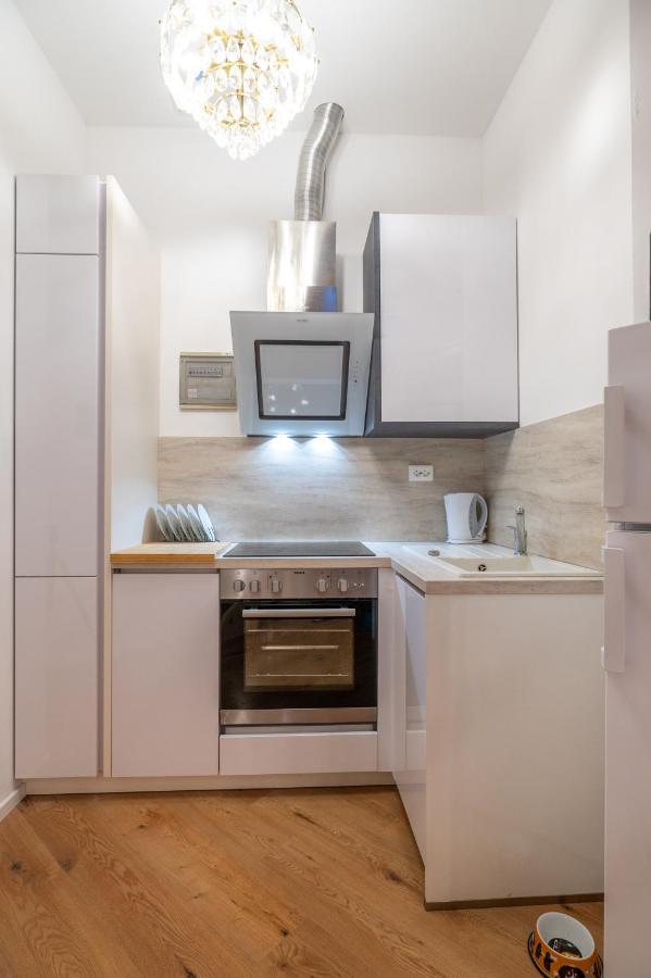 Studio Apartment Lion Portorose Ngoại thất bức ảnh